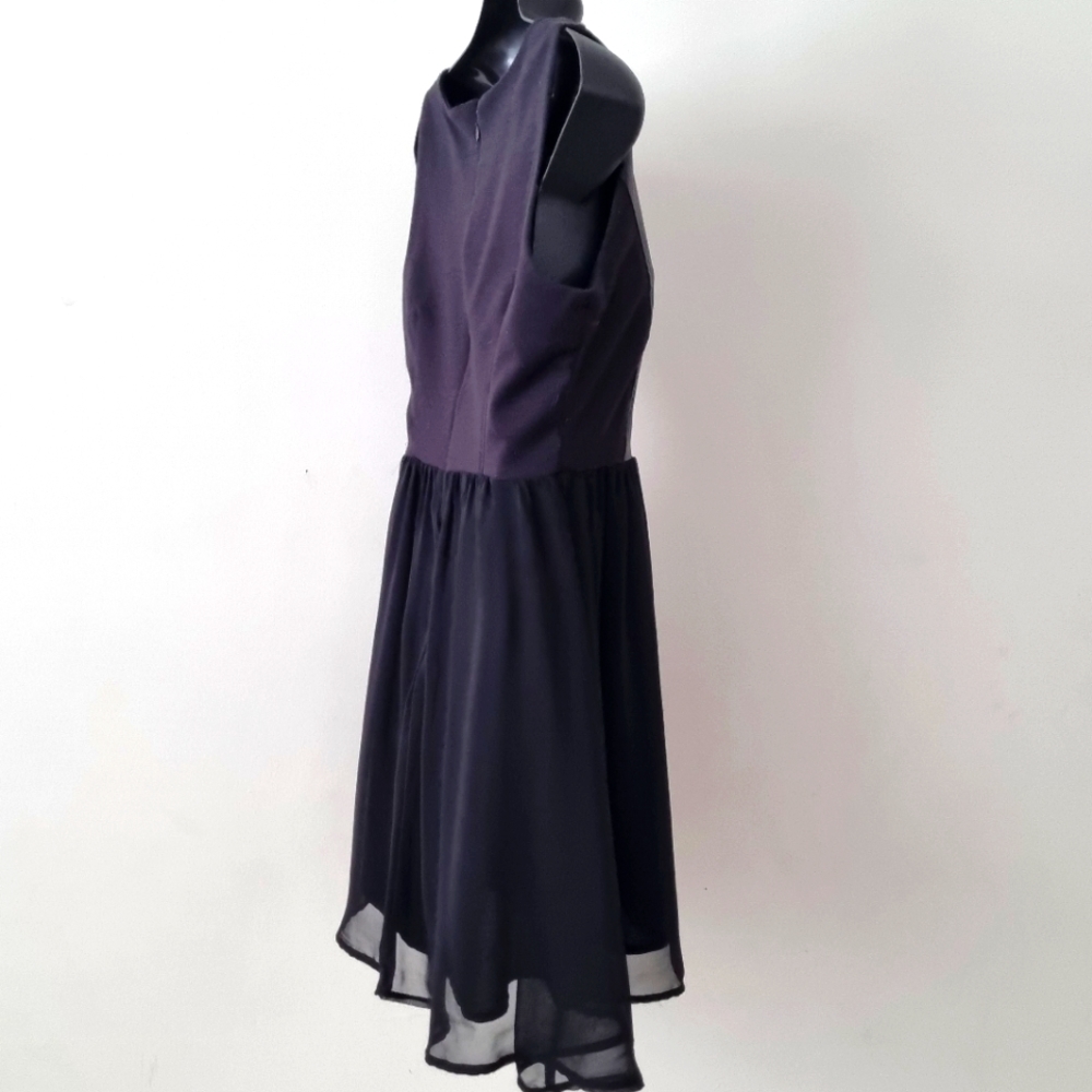 Black skater shiffon dress - Picture 3 of 7
